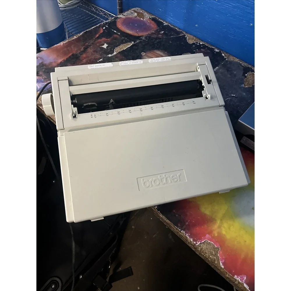 Brother AX-250 Portable Electronic Typewriter Manual Keyboard - Untested